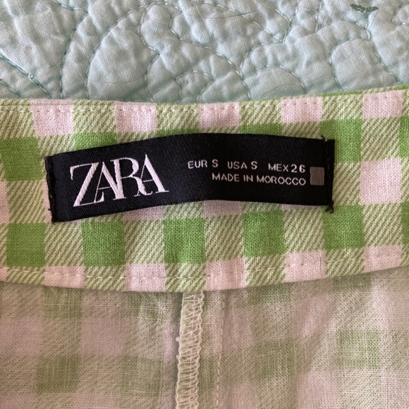 ZARA Green and white gingham shorts - Picture 3 of 3